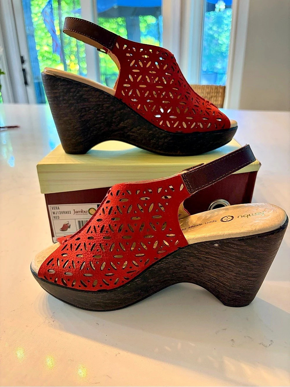 Jambu Vera Wedge Sandals Red & Brown US 7.5